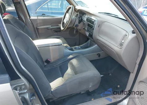 2001 Ford Explorer Sport Trac из США, поврежденный, VIN 1FMZU67E21UB25930